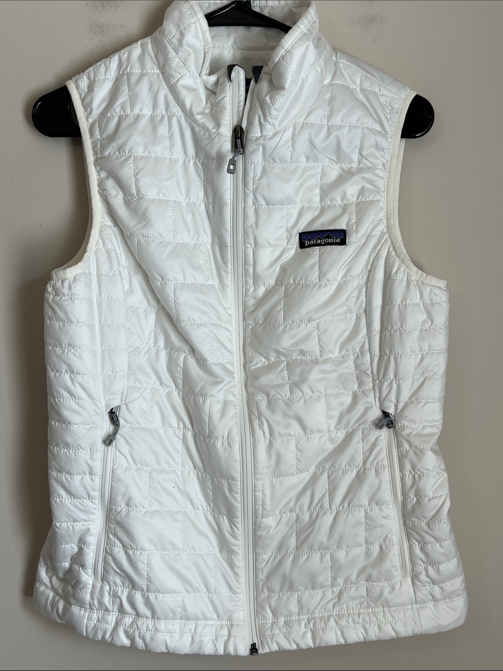 Patagonia Nano Puff Vest Womens Sz Medium Insulated Primaloft White Zip Up EUC